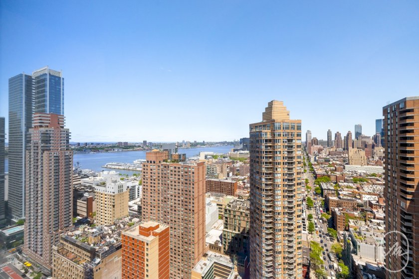 wide photo
