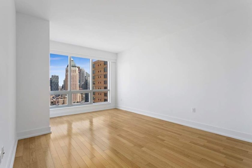 wide photo