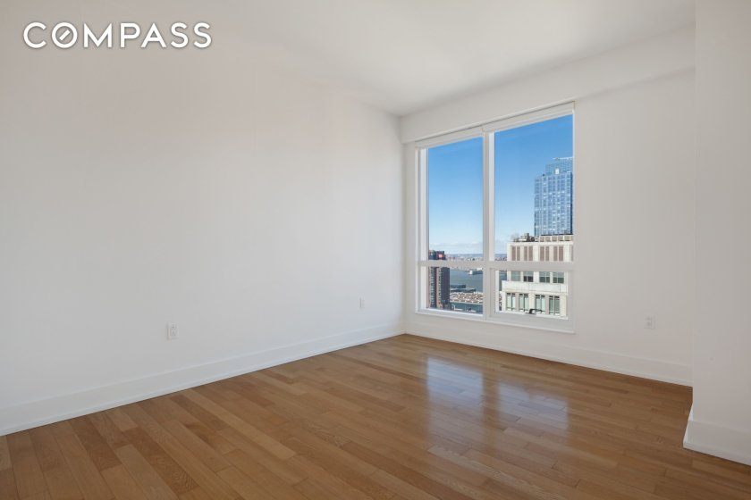 wide photo