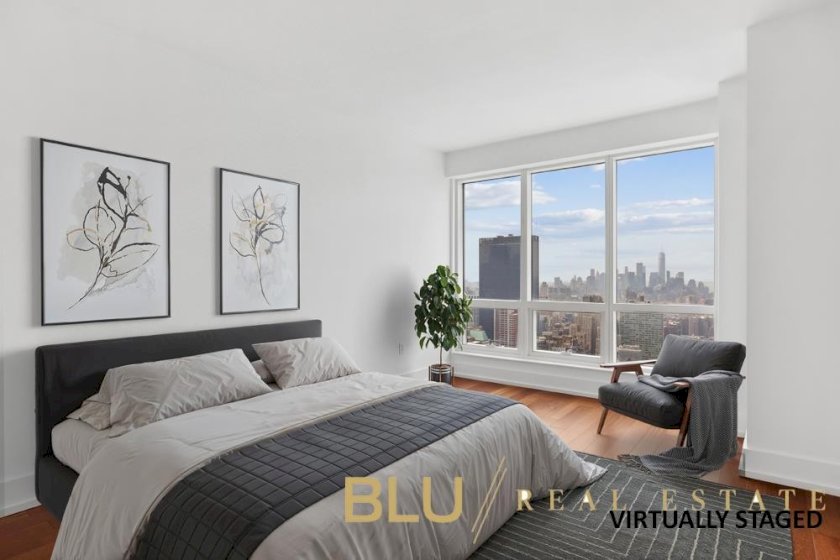 wide photo