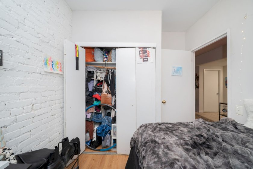 wide photo