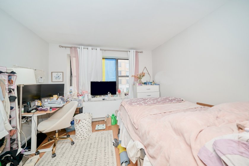 wide photo