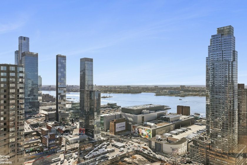 wide photo