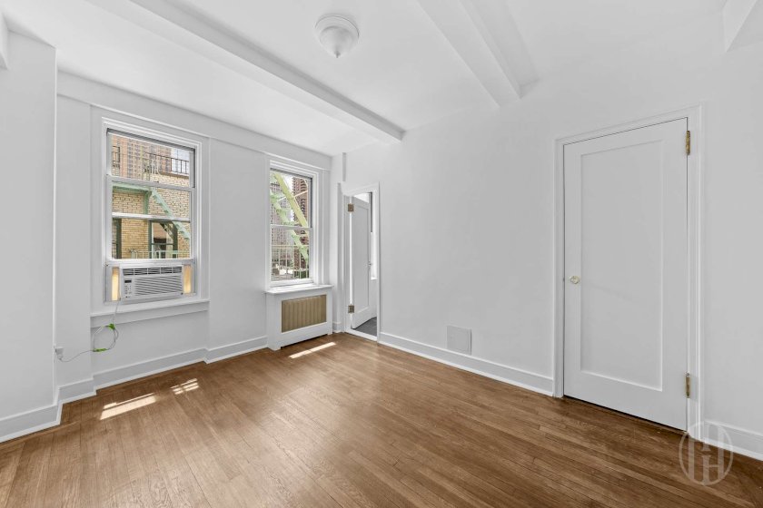 wide photo
