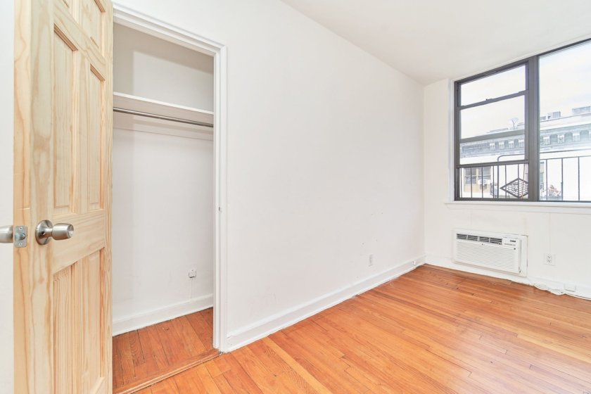 wide photo
