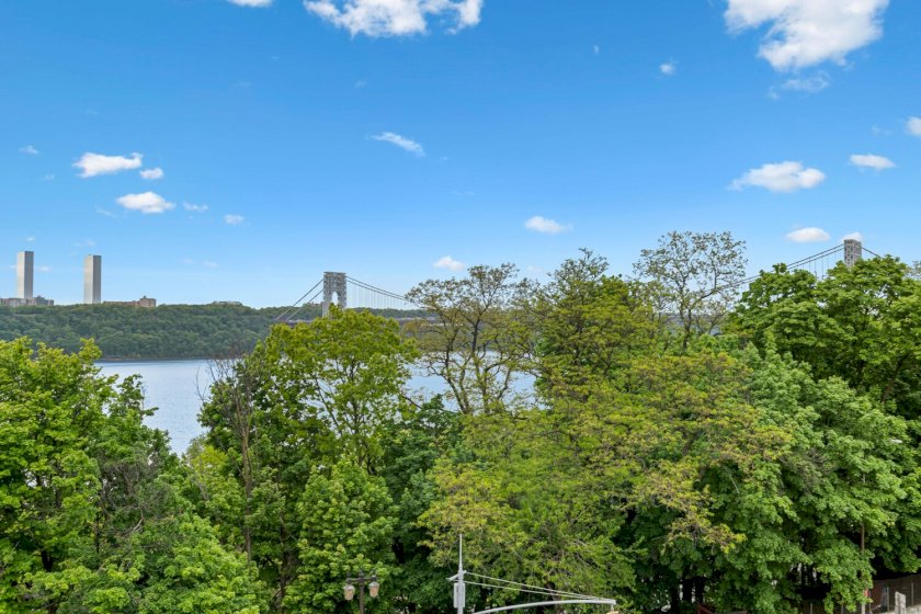 wide photo