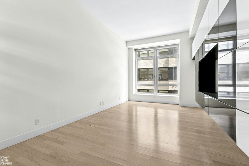 wide photo