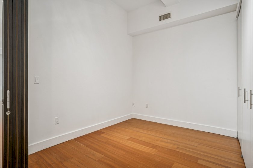 wide photo