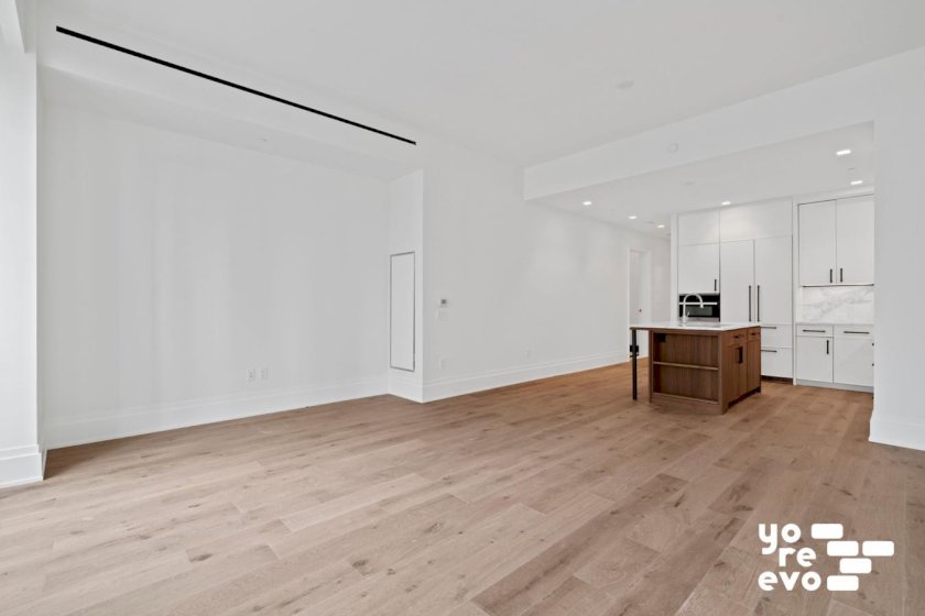 wide photo