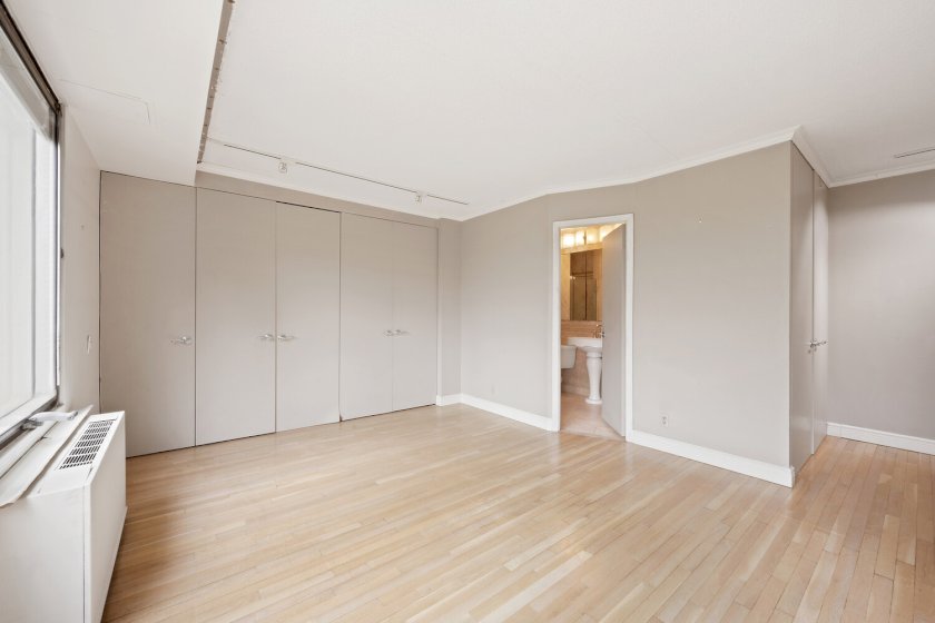 wide photo