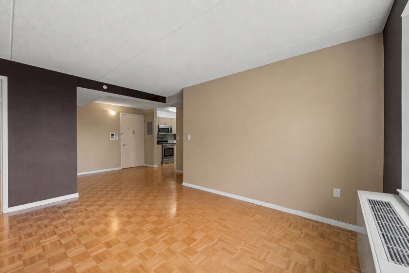 wide photo