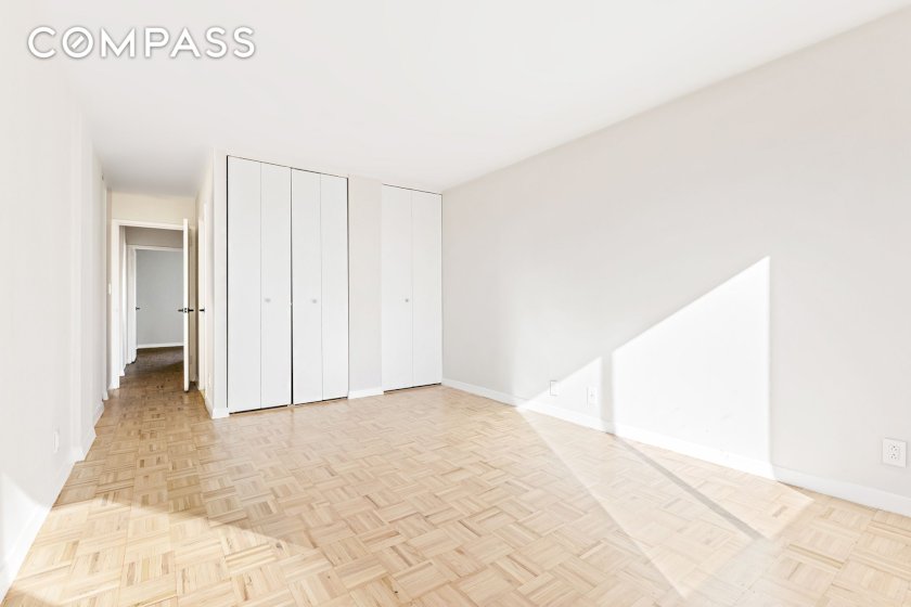 wide photo