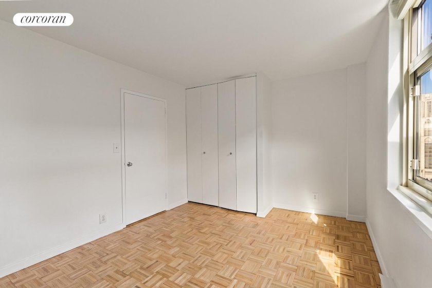 wide photo