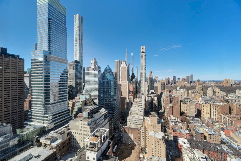 wide photo