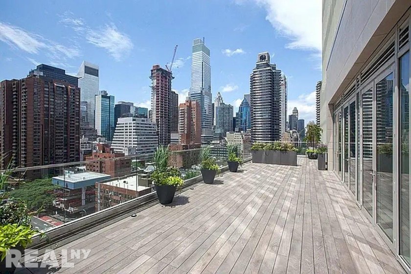 wide photo