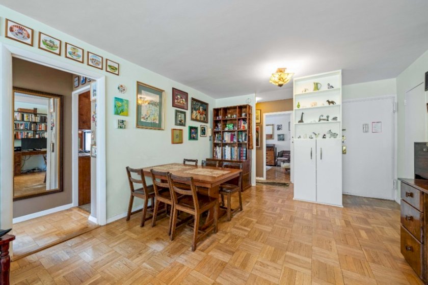 wide photo