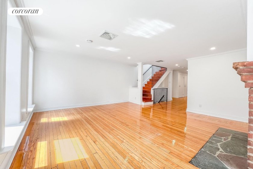 wide photo