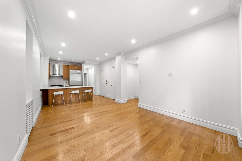 wide photo