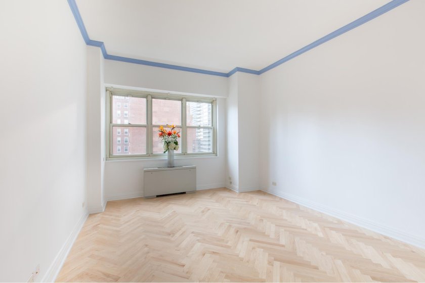 wide photo