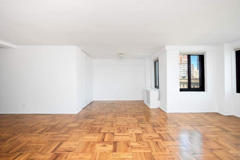 wide photo