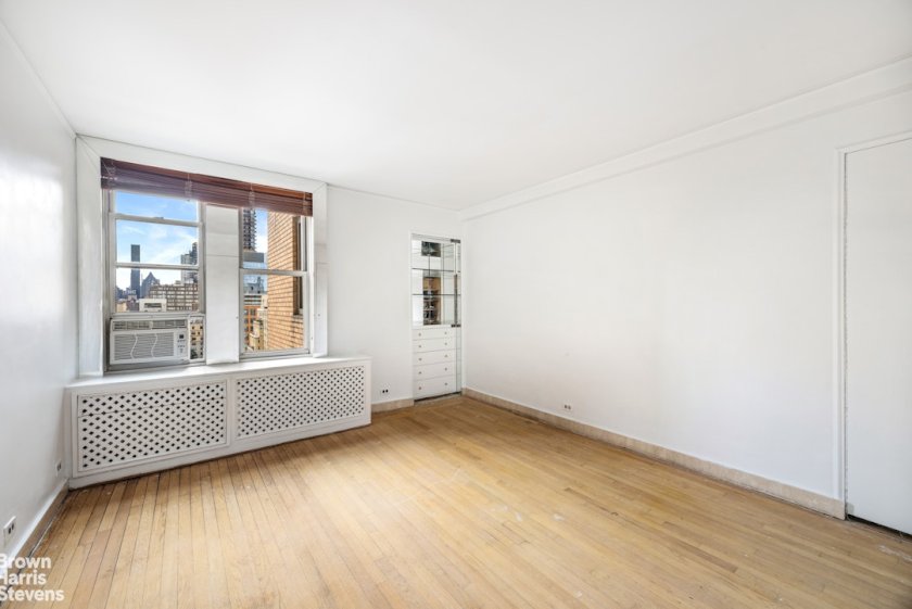 wide photo