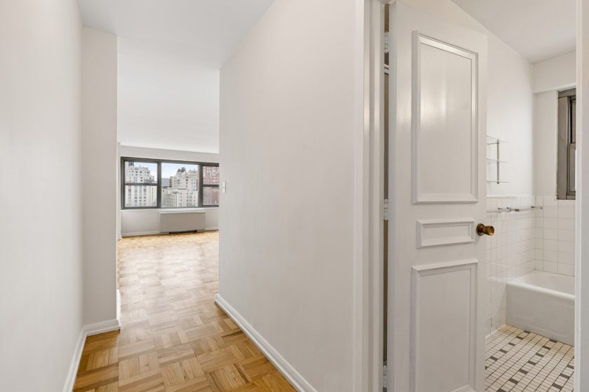 wide photo