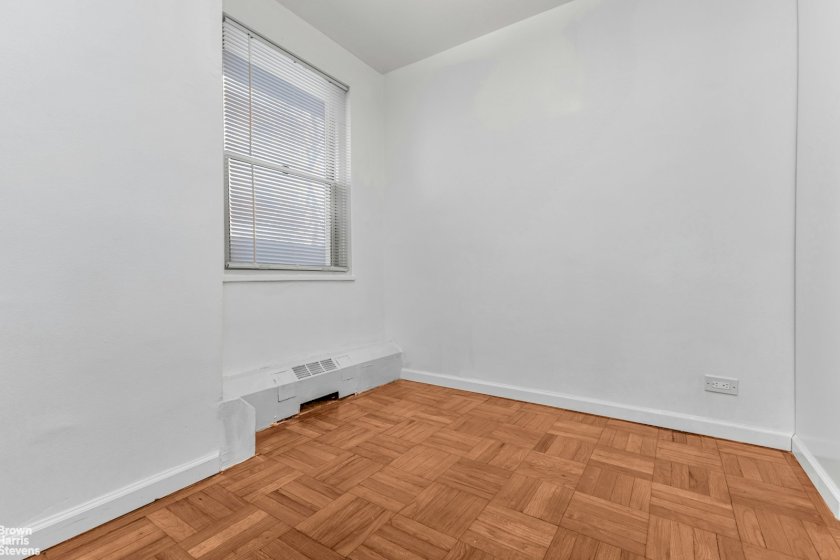 wide photo