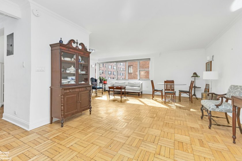 wide photo
