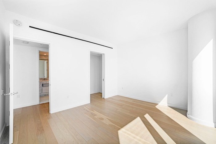 wide photo