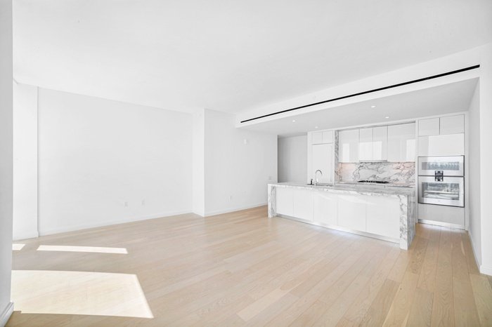 wide photo