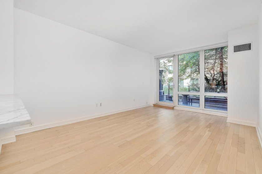 wide photo