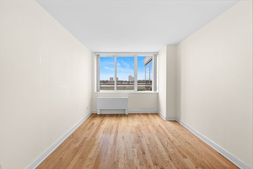 wide photo