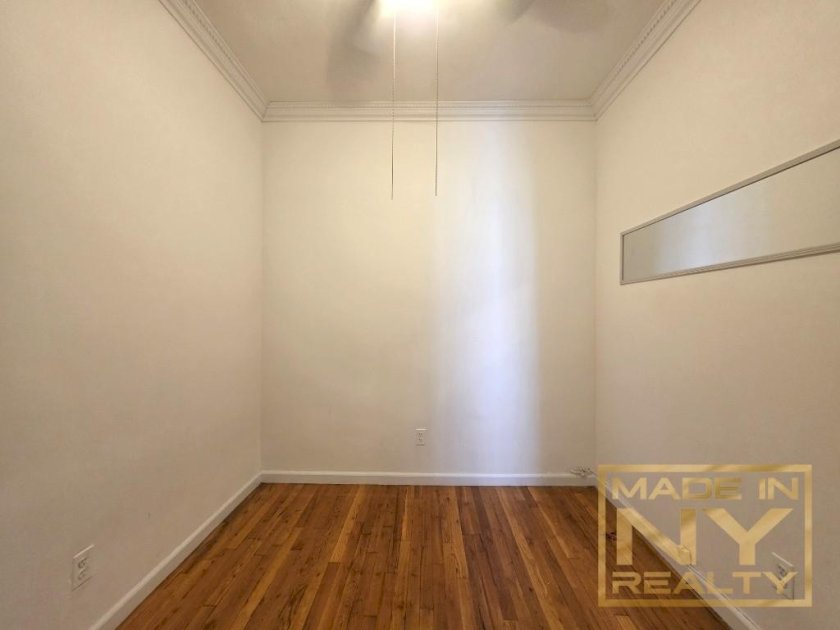 wide photo