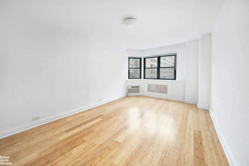 wide photo