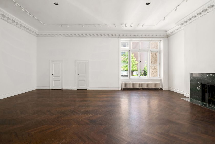 wide photo