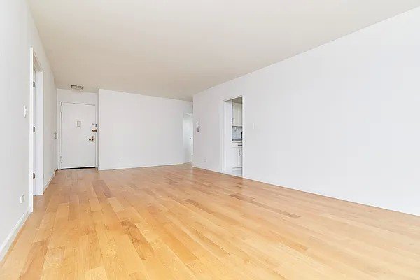 wide photo