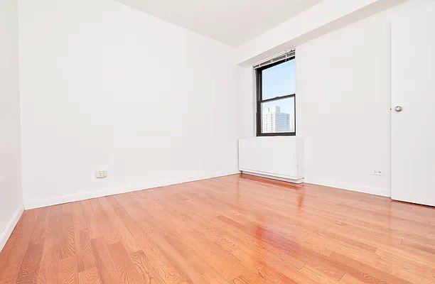 wide photo