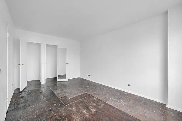 wide photo