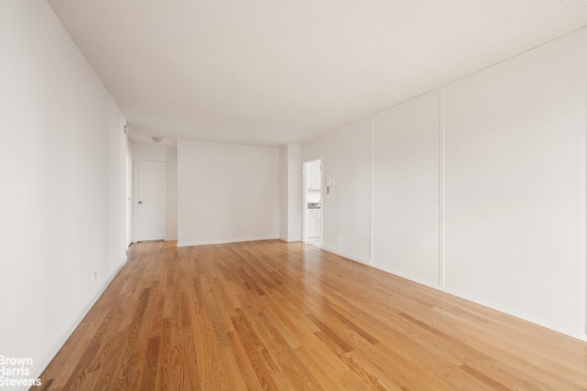 wide photo