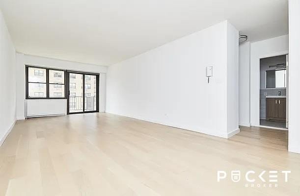 wide photo