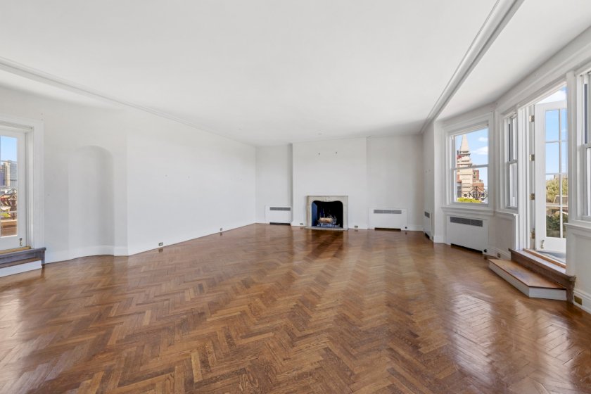 wide photo