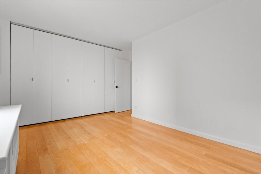 wide photo