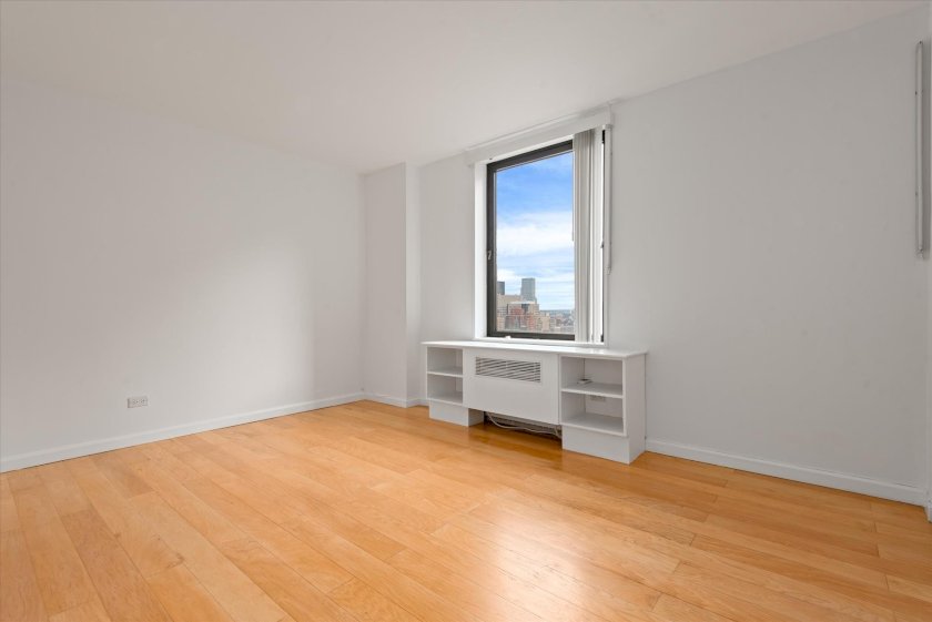 wide photo