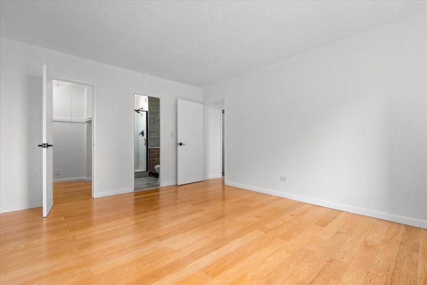wide photo