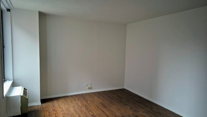 wide photo