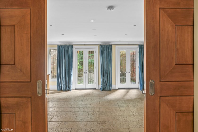wide photo