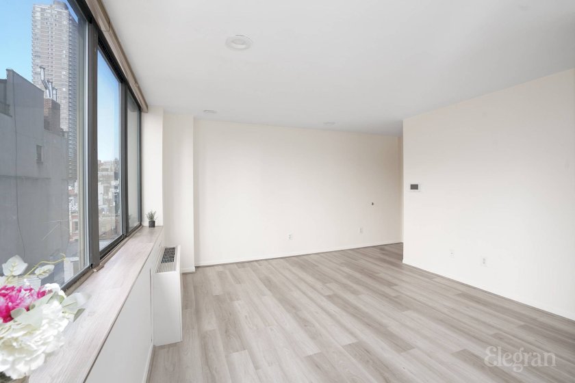 wide photo
