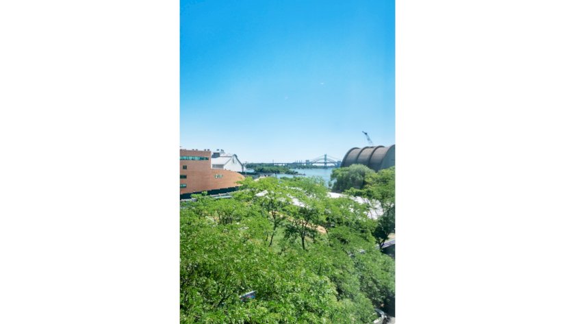 wide photo