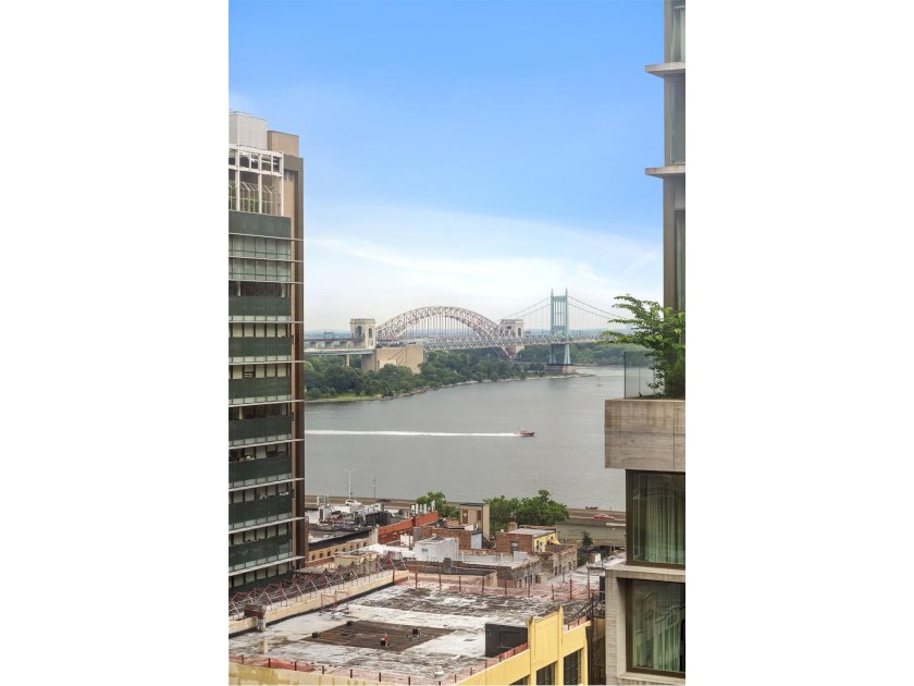 wide photo