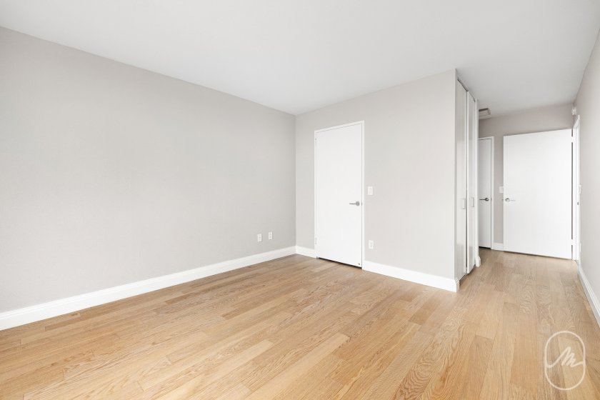 wide photo